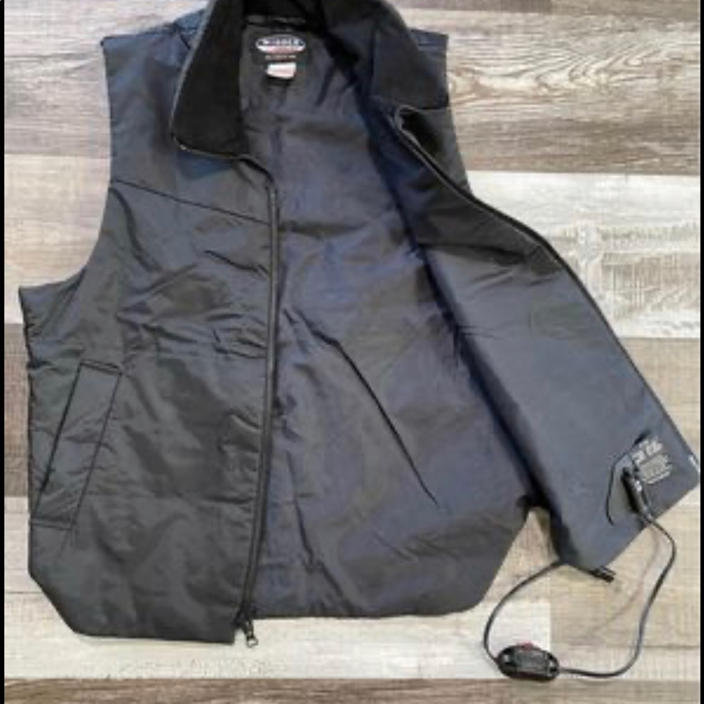 Widder heated unisex motorcycle vest EXCELLENT cond w/ vest-to-bike connector.